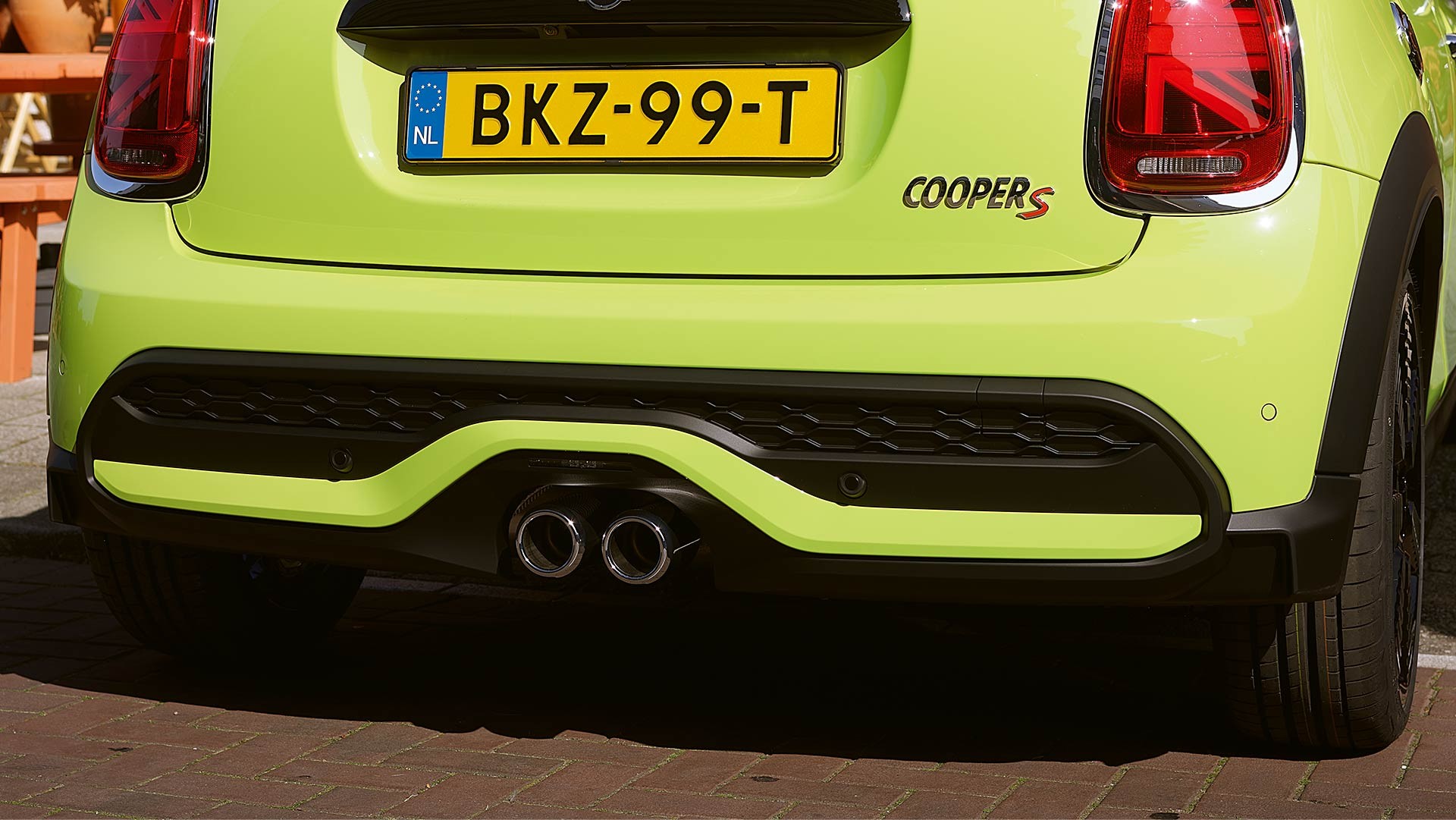 MINI Cabrio – sorties d'échappement – pare-chocs arrière